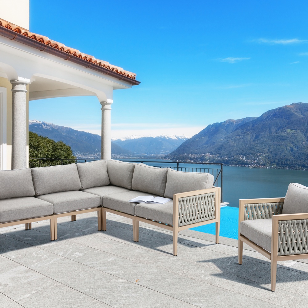 2222 sofa lifestyle 15